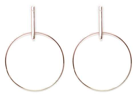 
Rose gold plated silver hoop earrings with a 3.50 cm diameter and butterfly stud closure.

