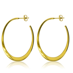 
Pair of gold plated on silver open hoop earrings with a diameter of 3.00 cm and a length of 4.50 cm.

