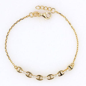 
Gold plated on silver bracelet with polished links and intricate craftsmanship, adjustable length from 15 cm to 19 cm.

