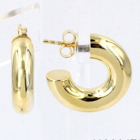 

Gold Plated Sterling Silver Hoop Earrings with a 6mm thickness and 20mm diameter.

