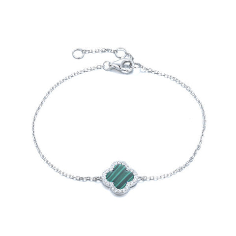 
Sterling Silver bracelet with a central green lapis clover charm accompanied by a lobster clasp.

